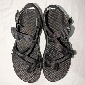 Chacos black hiking sandals women's size 7